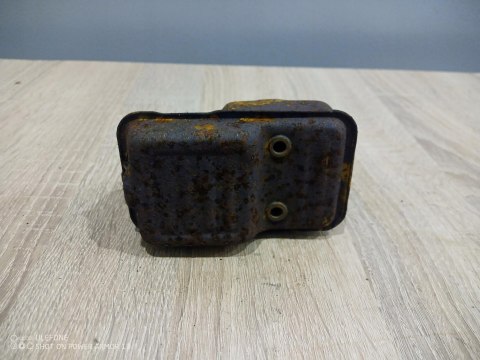 KOMATSU ZENOAH G4K TŁUMIK WYDECH KOMATSU ZENOAH G4K TŁUMIK WYDECH
