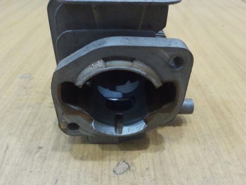 KOMATSU ZENOAH G23L CYLINDER ORYGINAŁ KOMATSU ZENOAH G23L CYLINDER ORYGINAŁ