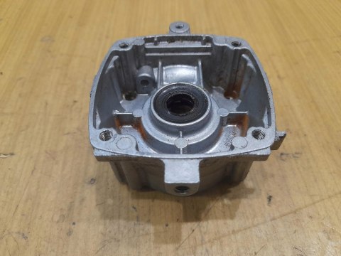 KOMATSU ZENOAH G23L KARTER OBUDOWA SILNIKA KORPUS KOMATSU ZENOAH G23L KARTER OBUDOWA SILNIKA KORPUS