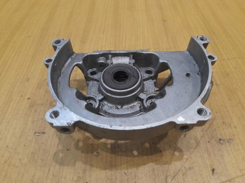 KOMATSU ZENOAH G23L KARTER OBUDOWA SILNIKA KORPUS KOMATSU ZENOAH G23L KARTER OBUDOWA SILNIKA KORPUS
