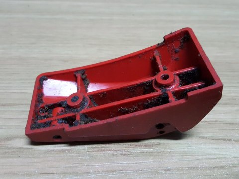 KOMATSU ZENOAH G2500 OSŁONA OBUDOWA POKRYWA KOMATSU ZENOAH G2500 OSŁONA OBUDOWA POKRYWA
