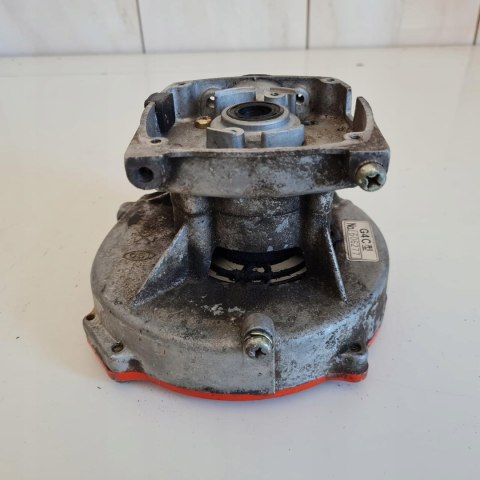 KOMATSU G4C KARTER OBUDOWA SILNIKA KORPUS KOMATSU G4C KARTER OBUDOWA SILNIKA KORPUS