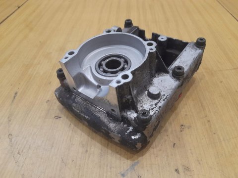 KOMATSU ZENOAH EBZ4800 KARTER OBUDOWA SILNIKA KOMATSU ZENOAH EBZ4800 KARTER OBUDOWA SILNIKA
