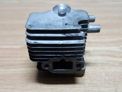 KOMATSU eHT601D CYLINDER ORYGINAŁ KOMATSU eHT601D CYLINDER ORYGINAŁ