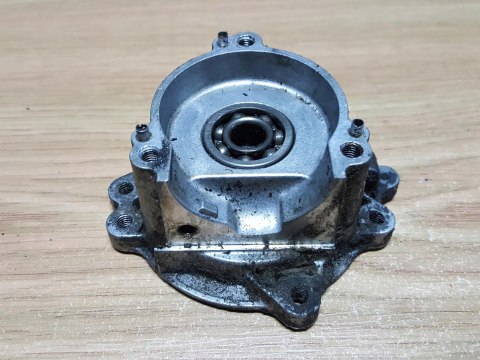 KOMATSU eHT601D KARTER OBUDOWA SILNIKA KORPUS KOMATSU eHT601D KARTER OBUDOWA SILNIKA KORPUS
