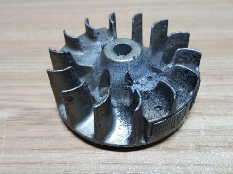 KOMATSU eHT601D MAGNETO KOŁO MAGNESOWE KOMATSU eHT601D MAGNETO KOŁO MAGNESOWE
