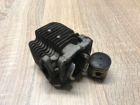 ROBIN HT 231 CYLINDER TŁOK ORYGINAŁ KOMPLET ROBIN HT 231 CYLINDER TŁOK ORYGINAŁ KOMPLET