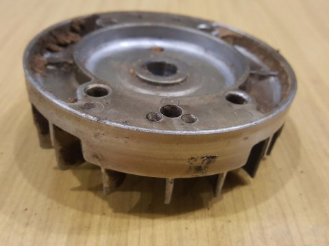 KIORITZ ECHO CS-500 EVL MAGNETO KOŁO MAGNESOWE KIORITZ ECHO CS-500 EVL MAGNETO KOŁO MAGNESOWE