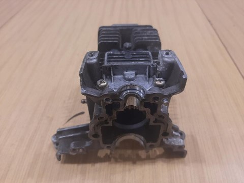 ROBIN BH 3500 CYLINDER TŁOK ORYGINAŁ KOMPLET ROBIN BH 3500 CYLINDER TŁOK ORYGINAŁ KOMPLET