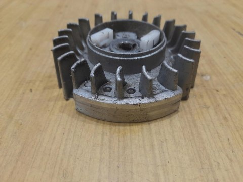 RCTYTAN 5200 MAGENTO KOŁO MAGNESOWE RCTYTAN 5200 MAGENTO KOŁO MAGNESOWE