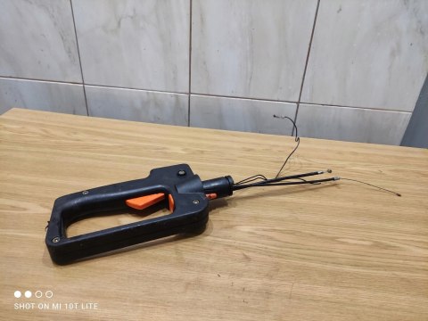 STIHL HS 75 80 85 RĄCZKA GAZU UCHWYT RĘKOJEŚĆ STIHL HS 75 80 85 RĄCZKA GAZU UCHWYT RĘKOJEŚĆ