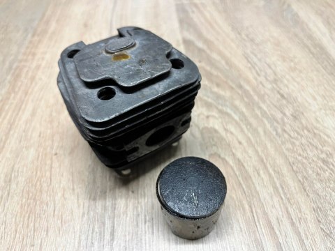 QUALCAST PCS46Z CYLINDER TŁOK ORYGINAŁ KOMPLET QUALCAST PCS46Z CYLINDER TŁOK ORYGINAŁ KOMPLET