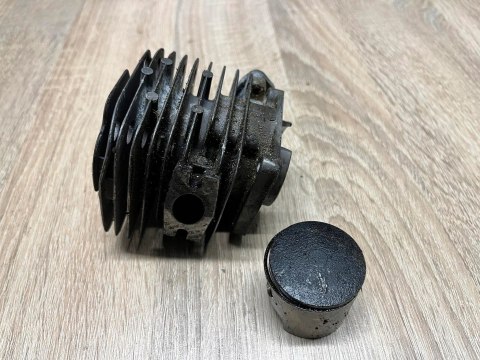 QUALCAST PCS46Z CYLINDER TŁOK ORYGINAŁ KOMPLET QUALCAST PCS46Z CYLINDER TŁOK ORYGINAŁ KOMPLET