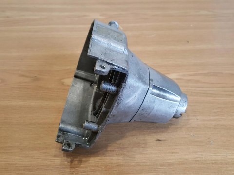 EFCO STARK 40 OBUDOWA KORPUS BĘBEN SPRZĘGŁA DZWON EFCO STARK 40 OBUDOWA KORPUS BĘBEN SPRZĘGŁA DZWON