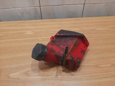 EFCO 8260 ZBIORNIK PALIWA BAK EFCO 8260 ZBIORNIK PALIWA BAK