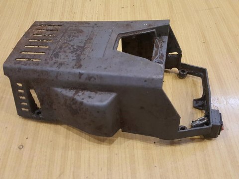 EFCO 946 OSŁONA OBUDOWA POKRYWA KORPUS EFCO 946 OSŁONA OBUDOWA POKRYWA KORPUS