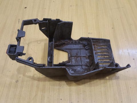 EFCO 946 OSŁONA OBUDOWA POKRYWA KORPUS EFCO 946 OSŁONA OBUDOWA POKRYWA KORPUS