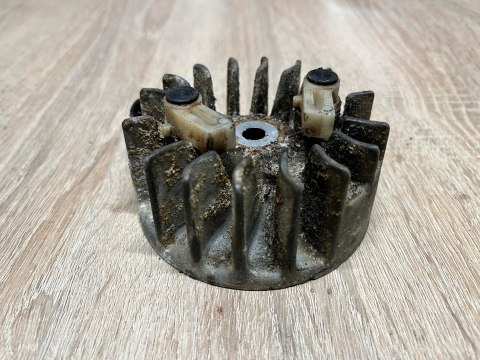 EFCO JET 300 MAGNETO KOŁO MAGNESOWE EFCO JET 300 MAGNETO KOŁO MAGNESOWE