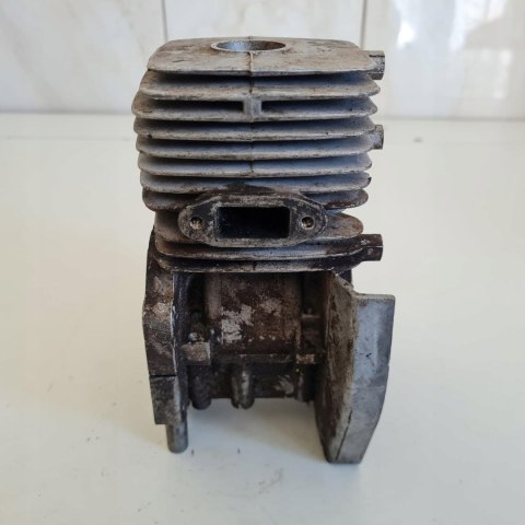 EFCO 400A CYLINDER TŁOK KARTER KOMPLET EFCO 400A CYLINDER TŁOK KARTER KOMPLET