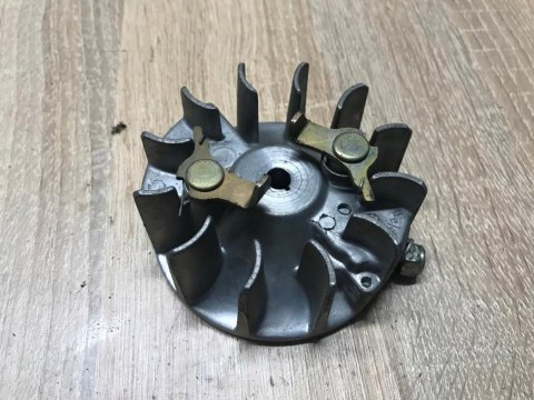 EFCO 400A MAGNETO KOŁO MAGNESOWE EFCO 400A MAGNETO KOŁO MAGNESOWE