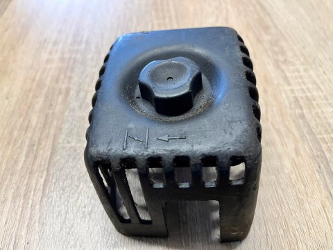 EFCO 400A OSŁONA OBUDOWA POKRYWA KORPUS EFCO 400A OSŁONA OBUDOWA POKRYWA KORPUS