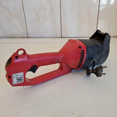EFCO 8100 PODKASZARKA ELEKTRYCZNA SILNIK OBUDOWA KORPUS EFCO 8100 PODKASZARKA ELEKTRYCZNA SILNIK OBUDOWA KORPUS