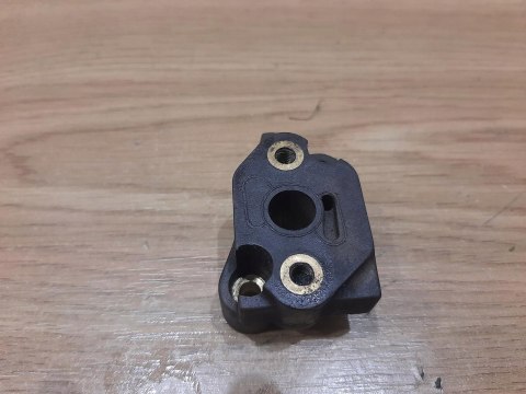 EFCO 8260 KRÓCIEC PODSTAWA MOCOWANIE GAŹNIKA EFCO 8260 KRÓCIEC PODSTAWA MOCOWANIE GAŹNIKA