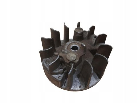 EFCO 8260 MAGNETO KOŁO MAGNESOWE