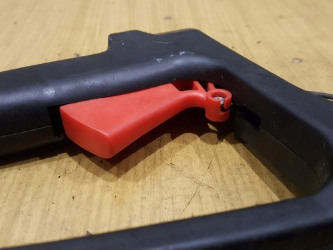 KAWASAKI TH 23 RĄCZKA GAZU RĘKOJEŚĆ UCHWYT KAWASAKI TH 23 RĄCZKA GAZU RĘKOJEŚĆ UCHWYT