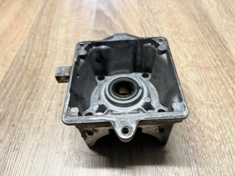 KAWASAKI TH 43 KARTER OBUDOWA SILNIKA KORPUS KAWASAKI TH 43 KARTER OBUDOWA SILNIKA KORPUS