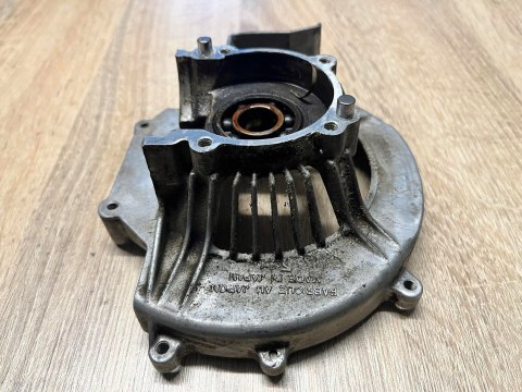 KAWASAKI TH 43 KARTER OBUDOWA SILNIKA KORPUS KAWASAKI TH 43 KARTER OBUDOWA SILNIKA KORPUS
