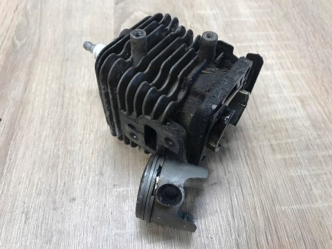 KAWASAKI TJ 27 CYLINDER TŁOK ORYGINAŁ KOMPLET KAWASAKI TJ 27 CYLINDER TŁOK ORYGINAŁ KOMPLET
