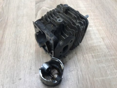 KAWASAKI TJ 27 CYLINDER TŁOK ORYGINAŁ KOMPLET KAWASAKI TJ 27 CYLINDER TŁOK ORYGINAŁ KOMPLET
