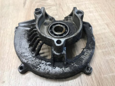KAWASAKI TJ 27 KARTER OBUDOWA SILNIKA KORPUS KAWASAKI TJ 27 KARTER OBUDOWA SILNIKA KORPUS
