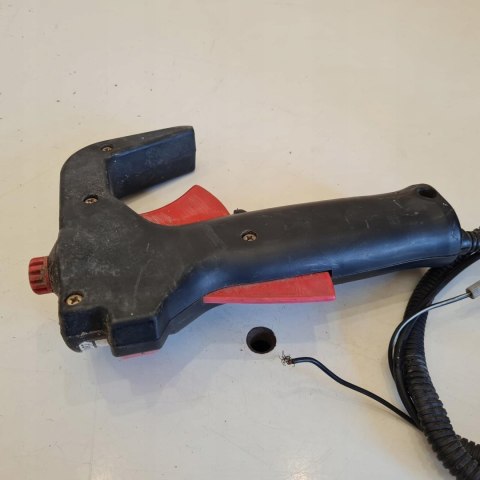 ECHO SRM-4300 RĄCZKA GAZU RĘKOJEŚĆ UCHWYT MANETKA ECHO SRM-4300 RĄCZKA GAZU RĘKOJEŚĆ UCHWYT MANETKA