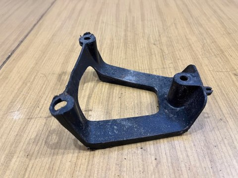 KAWASAKI TG 33 UCHWYT MOCOWANIE OBUDOWA KAWASAKI TG 33 UCHWYT MOCOWANIE OBUDOWA