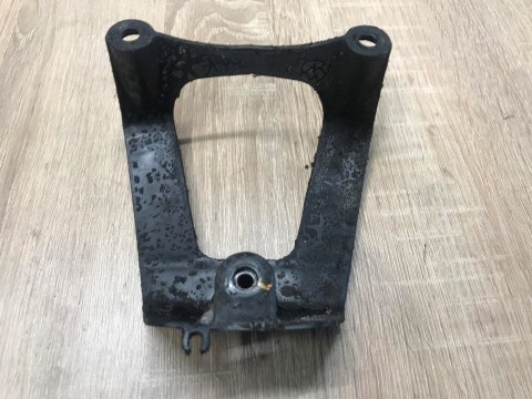 KAWASAKI TG 33 UCHWYT MOCOWANIE STELAŻ KAWASAKI TG 33 UCHWYT MOCOWANIE STELAŻ