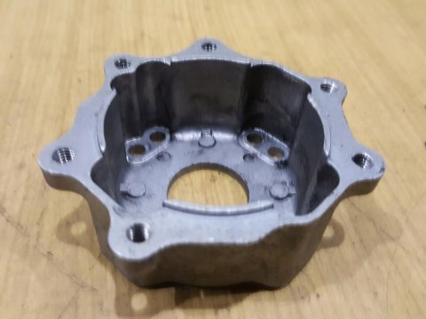 KAWASAKI TH 23 OSŁONA OBUDOWA KORPUS KAWASAKI TH 23 OSŁONA OBUDOWA KORPUS