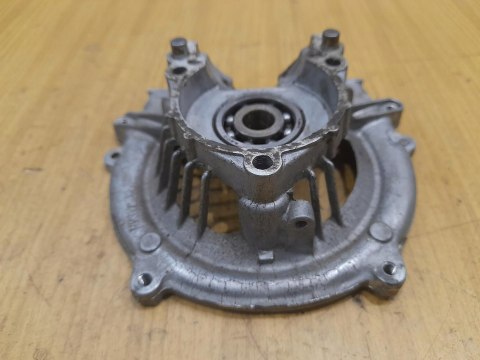 KAWASAKI TG 24 KARTER OBUDOWA SILNIKA KORPUS KAWASAKI TG 24 KARTER OBUDOWA SILNIKA KORPUS