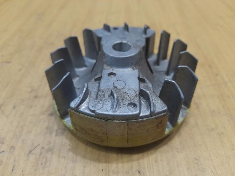 KAWASAKI TG 24 MAGNETO KOŁO MAGNESOWE KAWASAKI TG 24 MAGNETO KOŁO MAGNESOWE