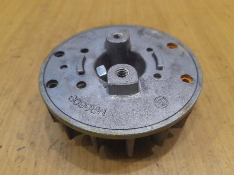 KAWASAKI TG 24 MAGNETO KOŁO MAGNESOWE KAWASAKI TG 24 MAGNETO KOŁO MAGNESOWE