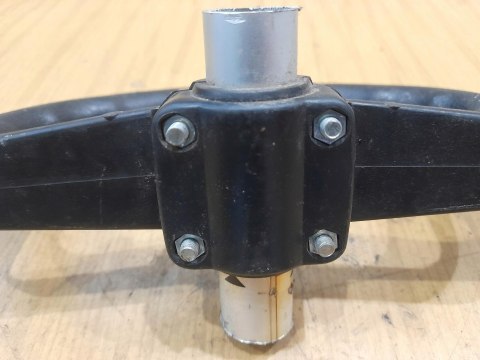 KAWASAKI TG 24 RĄCZKA RĘKOJEŚĆ UCHWYT KAWASAKI TG 24 RĄCZKA RĘKOJEŚĆ UCHWYT
