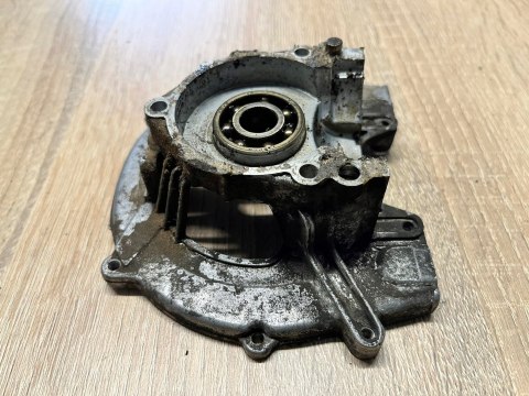 KAWASAKI TG 33 KARTER OBUDOWA SILNIKA POŁÓWKA KAWASAKI TG 33 KARTER OBUDOWA SILNIKA POŁÓWKA