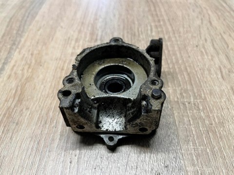 KAWASAKI TG 33 KARTER OBUDOWA SILNIKA POŁÓWKA KAWASAKI TG 33 KARTER OBUDOWA SILNIKA POŁÓWKA