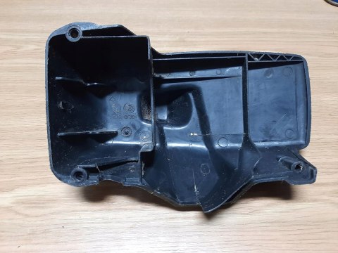 POULAN PRO 220 OSŁONA OBUDOWA POKRYWA KORPUS POULAN PRO 220 OSŁONA OBUDOWA POKRYWA KORPUS