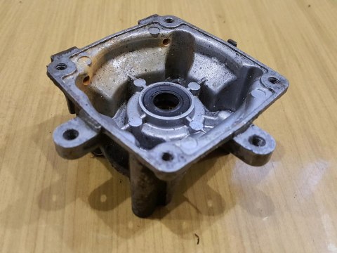 STIHL FS 86 KARTER OBUDOWA SILNIKA BLOK POŁÓWKA STIHL FS 86 KARTER OBUDOWA SILNIKA BLOK POŁÓWKA