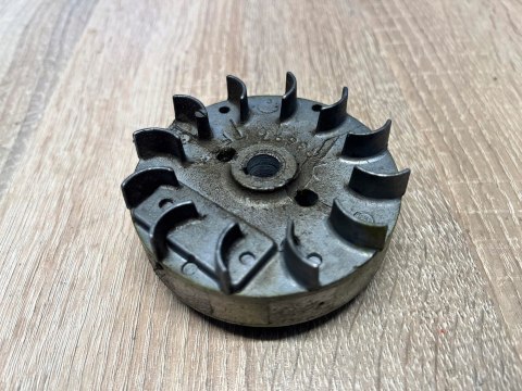 KAWASAKI TG 18 MAGNETO KOŁO MAGNESOWE KAWASAKI TG 18 MAGNETO KOŁO MAGNESOWE