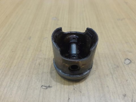 KAWASAKI TF22 CYLINDER TŁOK ORYGINAŁ KOMPLET KAWASAKI TF22 CYLINDER TŁOK ORYGINAŁ KOMPLET
