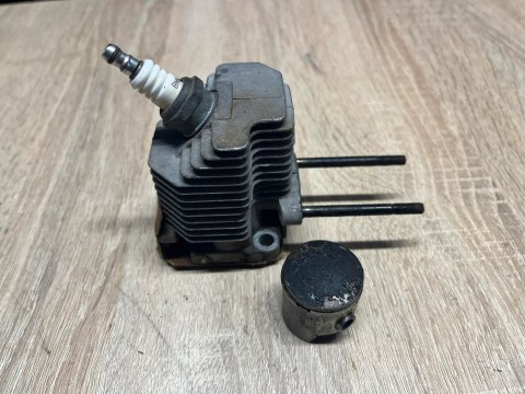 KAWASAKI TG 18 CYLINDER TŁOK ORYGINAŁ KOMPLET KAWASAKI TG 18 CYLINDER TŁOK ORYGINAŁ KOMPLET