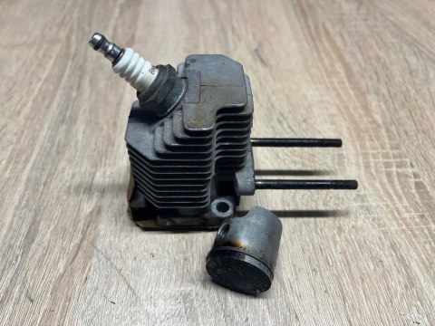 KAWASAKI TG 18 CYLINDER TŁOK ORYGINAŁ KOMPLET KAWASAKI TG 18 CYLINDER TŁOK ORYGINAŁ KOMPLET